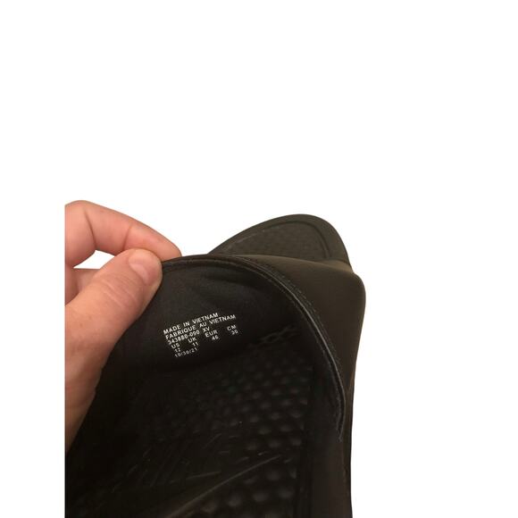 Nike mens victori One men’s slides size 12 Like new - Picture 3 of 3